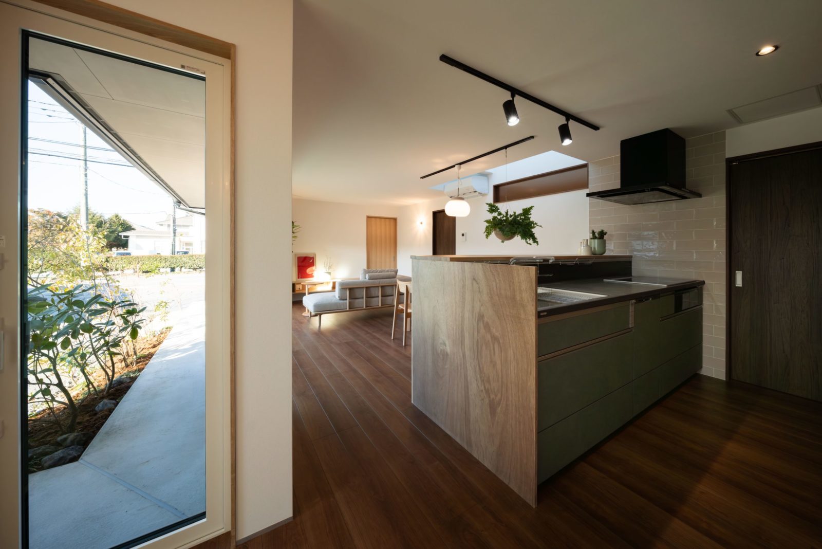 Partager  – 思いあいに触れて 自然とうるおう暮らし – | 注文住宅(新築一戸建て)_ | RAKUYAの平屋｜那須塩原の高気密・高断熱の家那須塩原で平屋を建てるならRAKUYA。ジョイ・コス採用の超高気密・高断熱で一年中快適。設計×収納で“暮らしを楽にする”住まいをご提案。