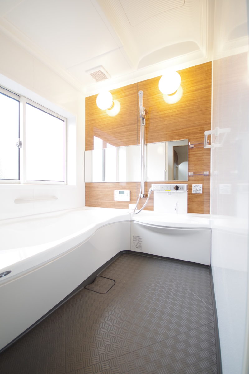 『青空に続くリビング　広がりを楽しむ家』 | 注文住宅(新築一戸建)_ | RAKUYAの平屋｜那須塩原の高気密・高断熱の家那須塩原で平屋を建てるならRAKUYA。ジョイ・コス採用の超高気密・高断熱で一年中快適。設計×収納で“暮らしを楽にする”住まいをご提案。