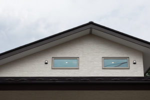 glitter-自分らしく家族と共に-（2階建・ロフト・階下・廊下／注文住宅）｜RAKUYAの平屋｜那須塩原の高気密・高断熱の家那須塩原で平屋ならRAKUYA。ジョイ・コス採用の超高気密・高断熱で一年中快適。設計×収納で「暮らしを楽にする住まい。」