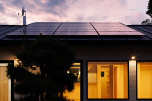 Calm-穏やかで心地よい住まい-（外観／注文住宅）｜RAKUYAの平屋｜那須塩原の高気密・高断熱の家那須塩原で平屋ならRAKUYA。ジョイ・コス採用の超高気密・高断熱で一年中快適。設計×収納で「暮らしを楽にする住まい。」