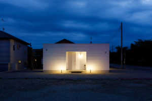 HAKu-ここにしかない特別な空間-（外観／店舗）｜RAKUYAの平屋｜那須塩原の高気密・高断熱の家那須塩原で平屋ならRAKUYA。ジョイ・コス採用の超高気密・高断熱で一年中快適。設計×収納で「暮らしを楽にする住まい。」