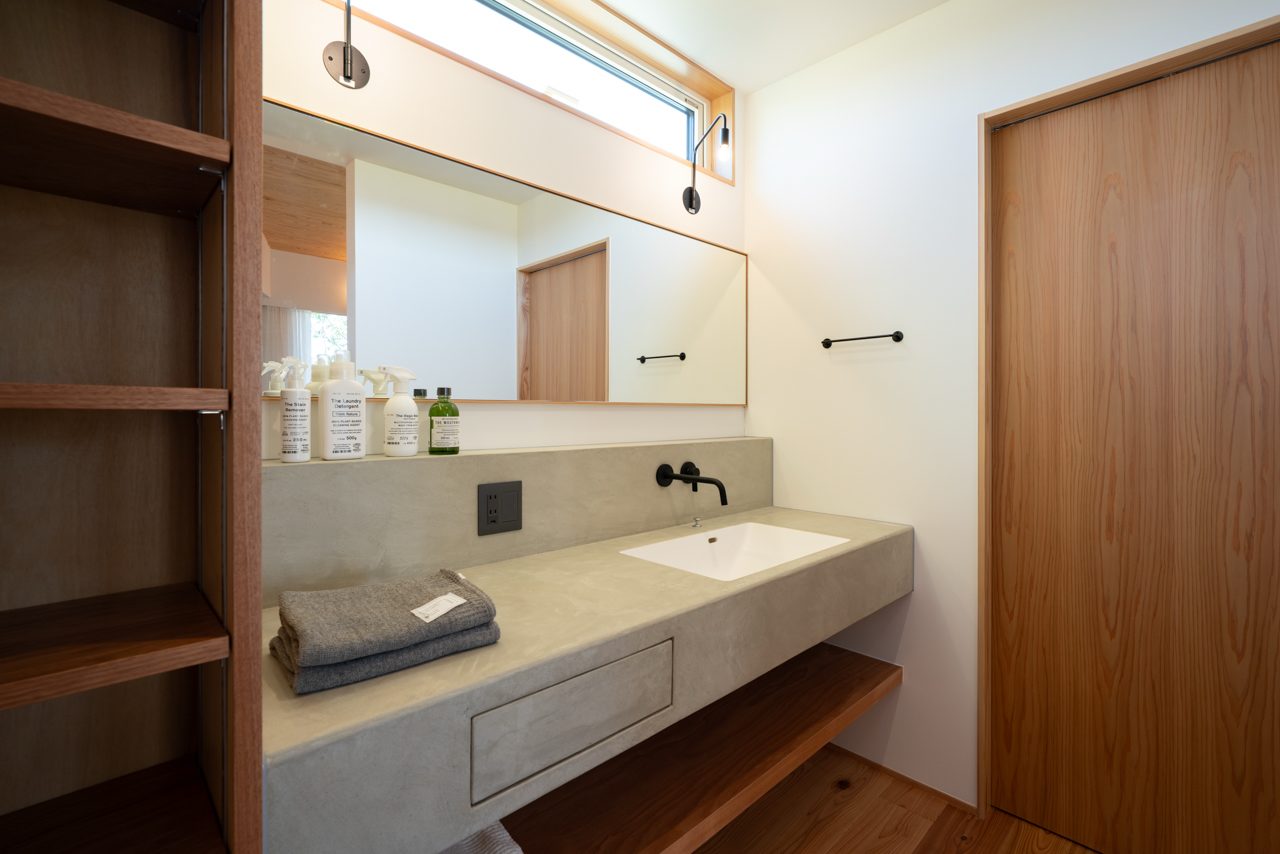 OWN BOX　♯3 | 注文住宅(新築一戸建て)_ | RAKUYAの平屋｜那須塩原の高気密・高断熱の家那須塩原で平屋を建てるならRAKUYA。ジョイ・コス採用の超高気密・高断熱で一年中快適。設計×収納で“暮らしを楽にする”住まいをご提案。